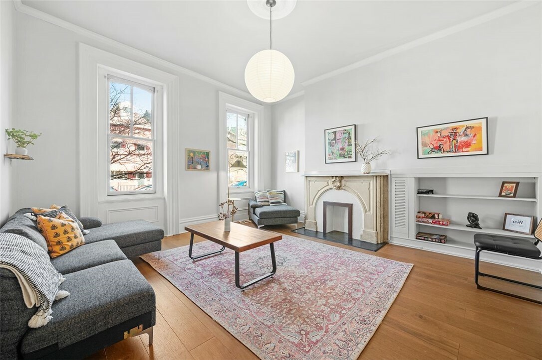 Property Photo: 334 Main St PA 15201