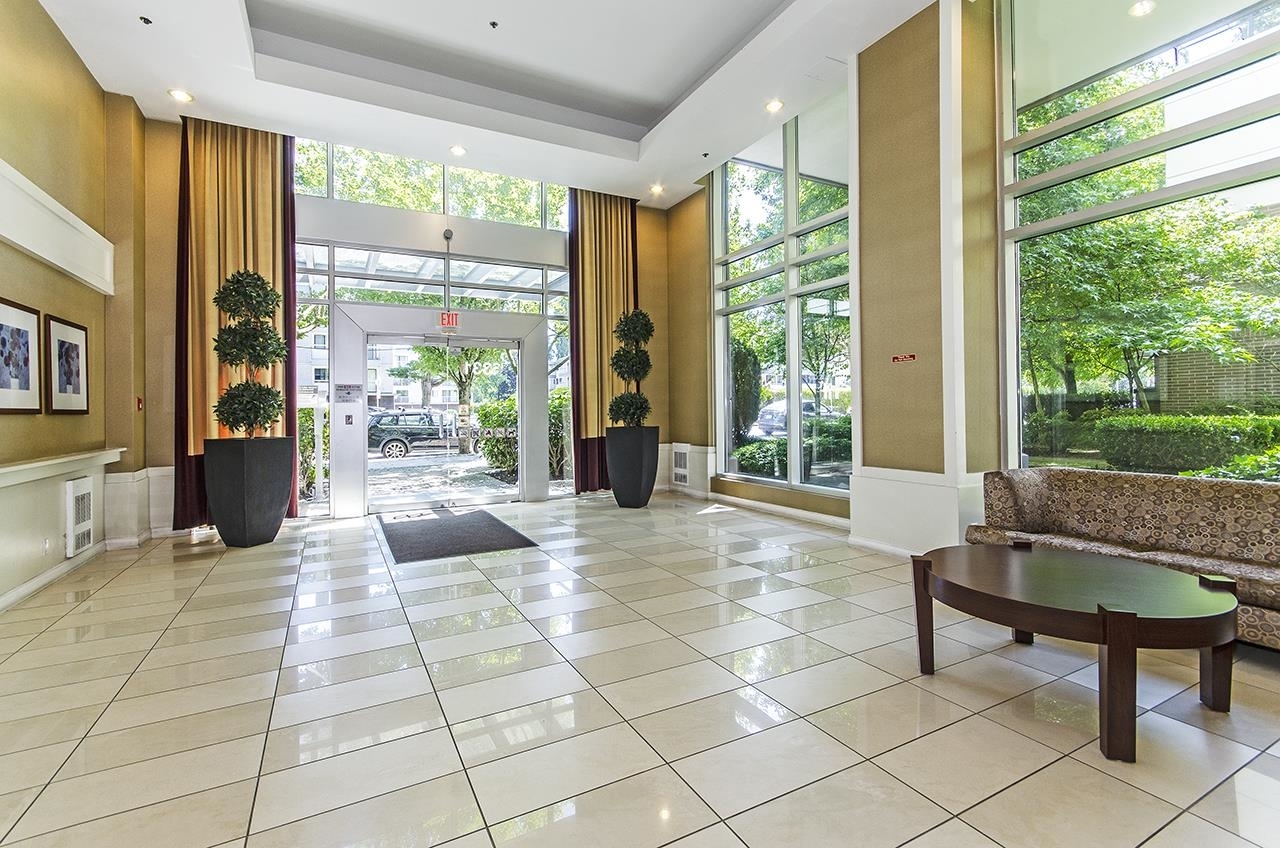 Property Photo: 6331 Buswell Street 1802 BC V6Y 4H2