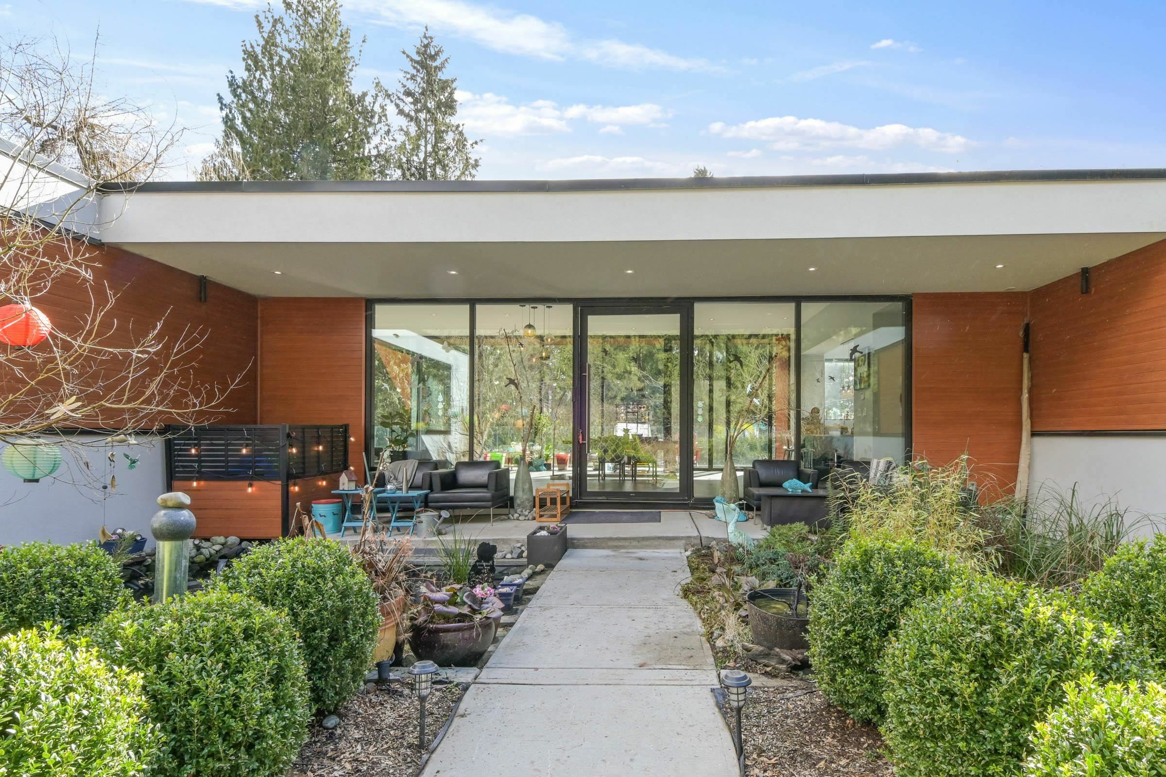 Property Photo: 21787 6 Avenue BC V2Z 1R6