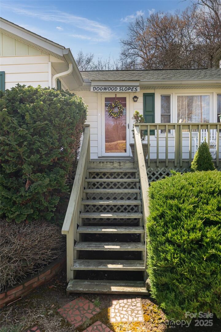 Property Photo: 338 Morgan Road NC 28715