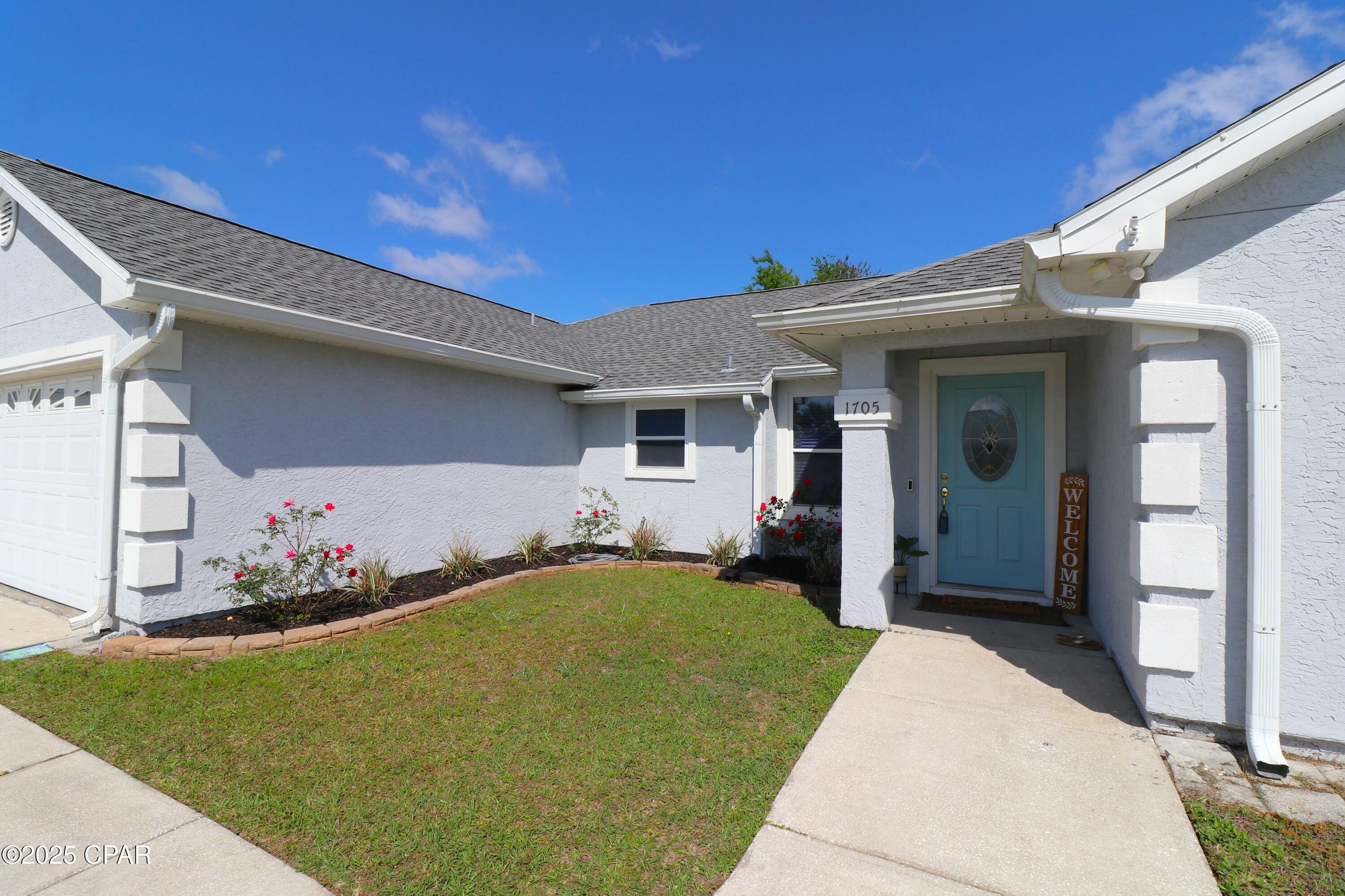 Property Photo: 1705 Rhett Place FL 32444