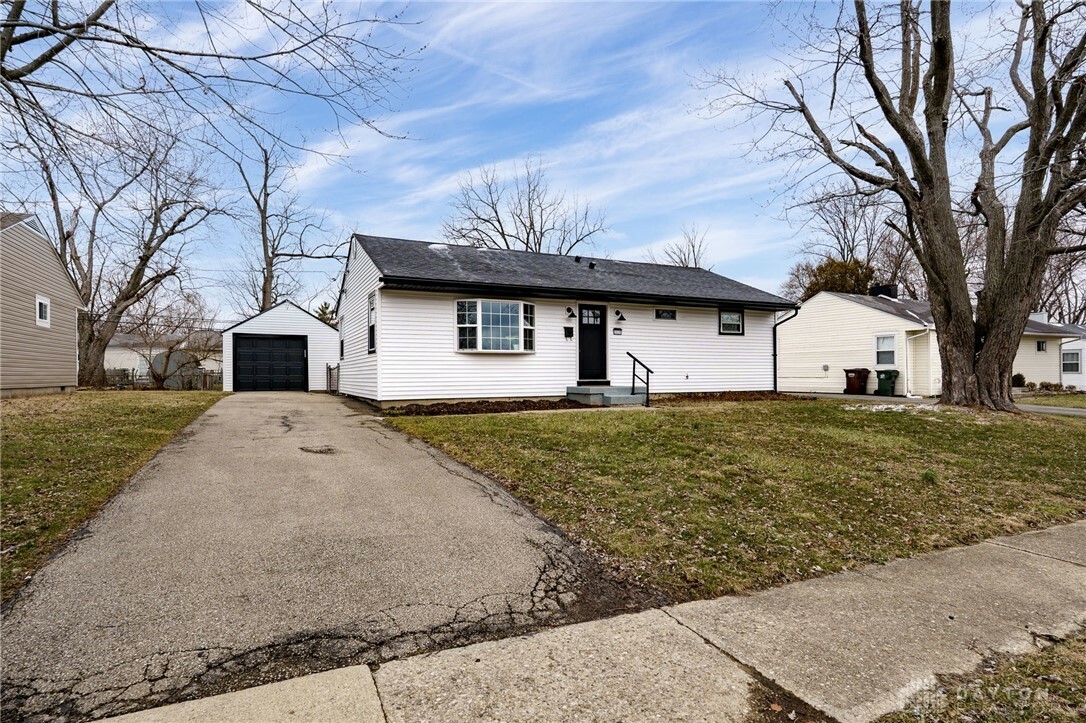 Property Photo:  2025 Pittsfield Street  OH 45420 