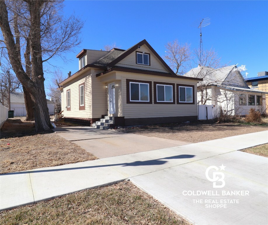 Property Photo:  511 N 8th Street  KS 67846 