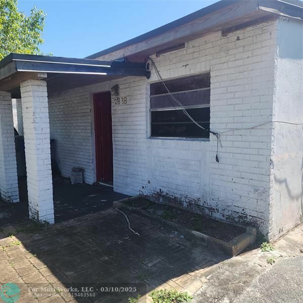 Property Photo:  2838 NW 4th St  FL 33069 