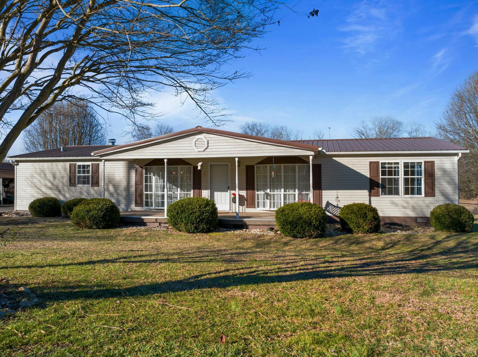 Property Photo: 1009 Old Newport Highway TN 37725