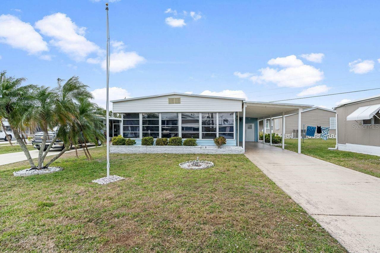 Property Photo:  206 Wolverine Avenue  FL 34287 