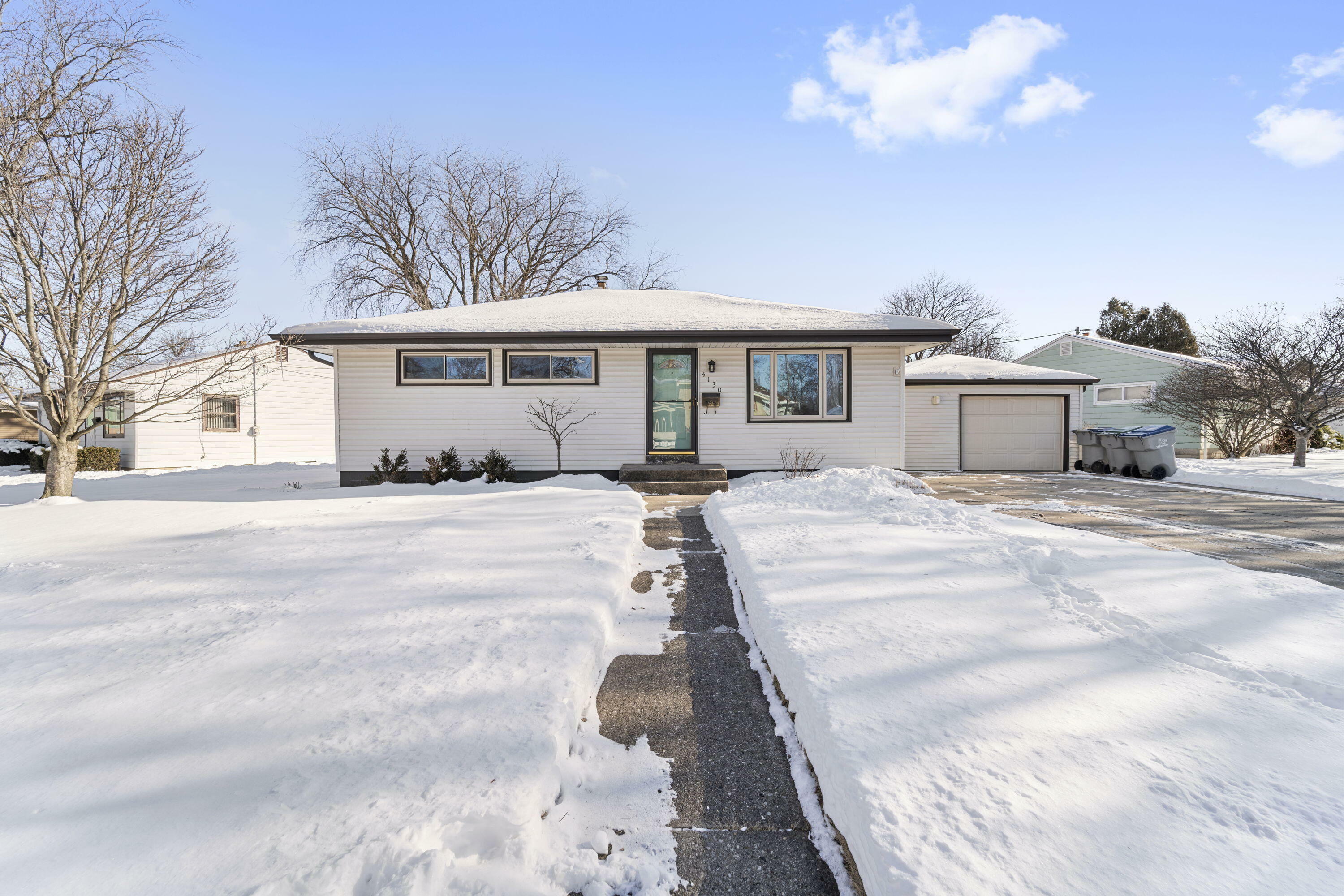 Property Photo:  4130 S Lenox Pl  WI 53207 