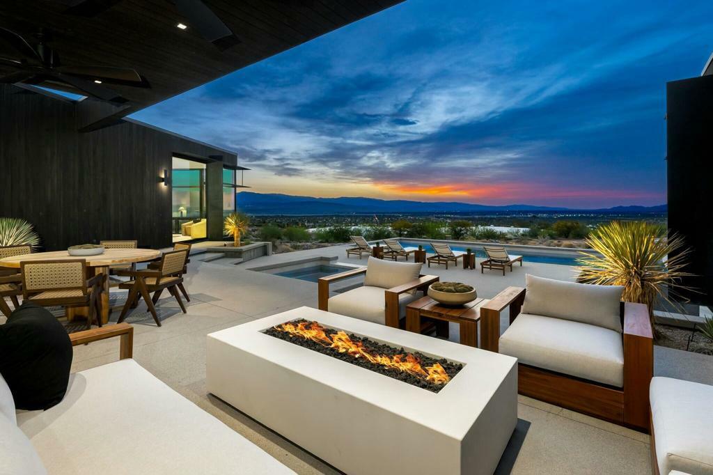 Property Photo: 2085 Desert Flower Court CA 92262