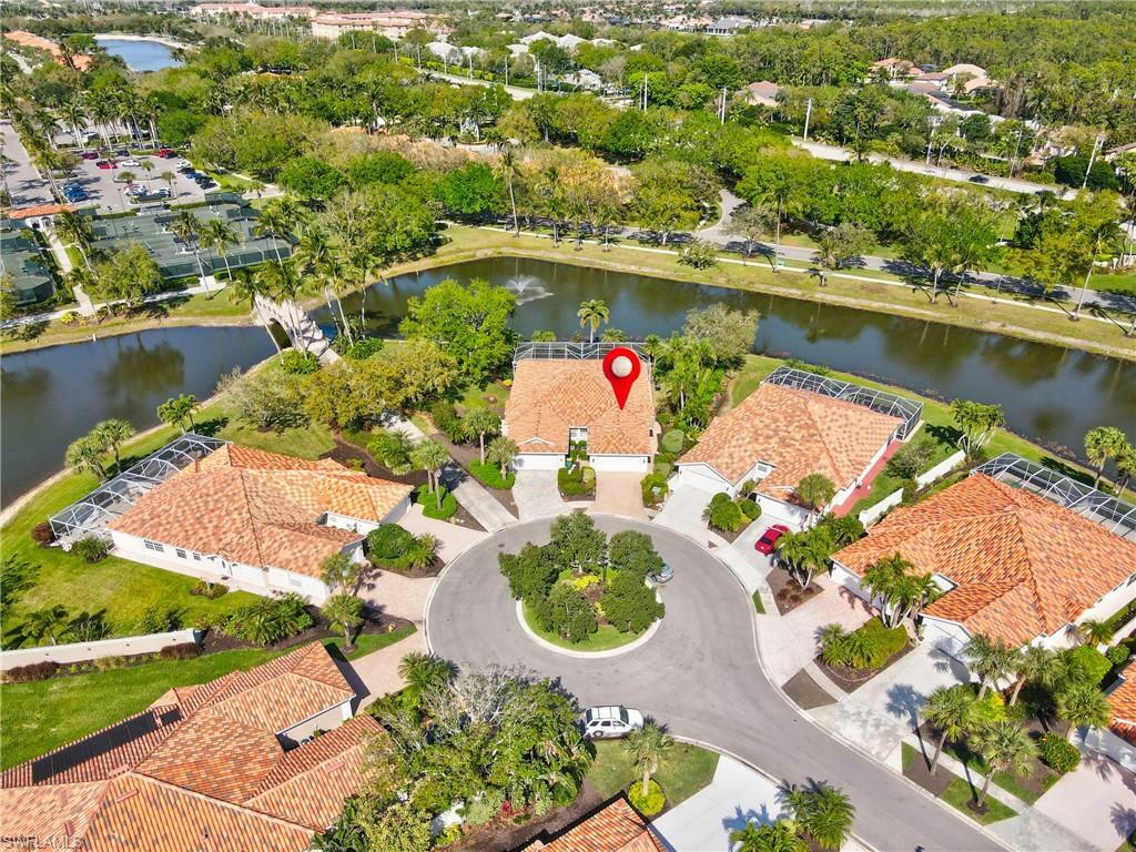 Property Photo:  5065 Ventura Ct  FL 34109 