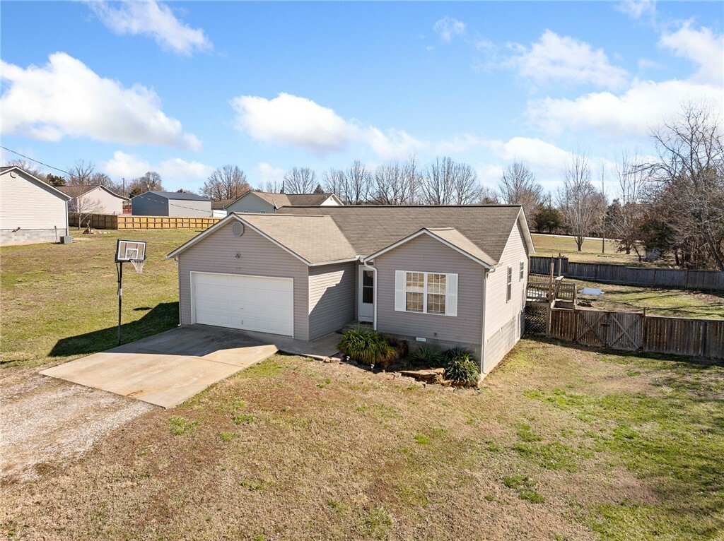 Property Photo: 4387 Mellow Lane AR 72601