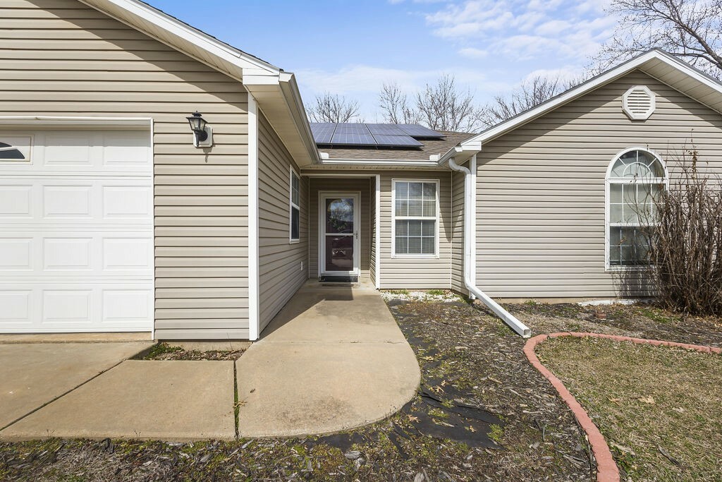 Property Photo:  927 Lewis Circle  AR 72761 