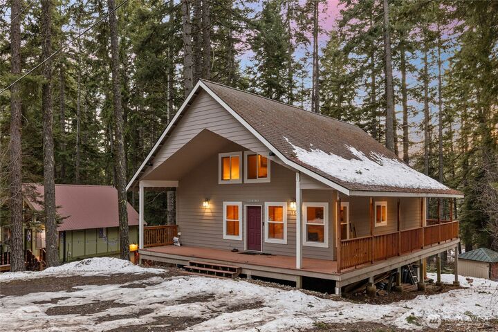 Property Photo:  151 W Lakedale Drive  WA 98940 