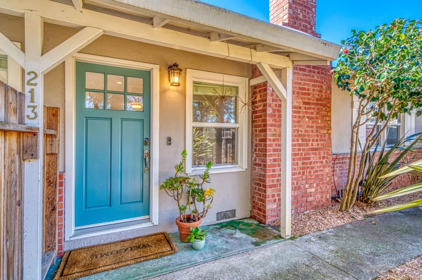 Property Photo: 213 Poplar Street CA 95003