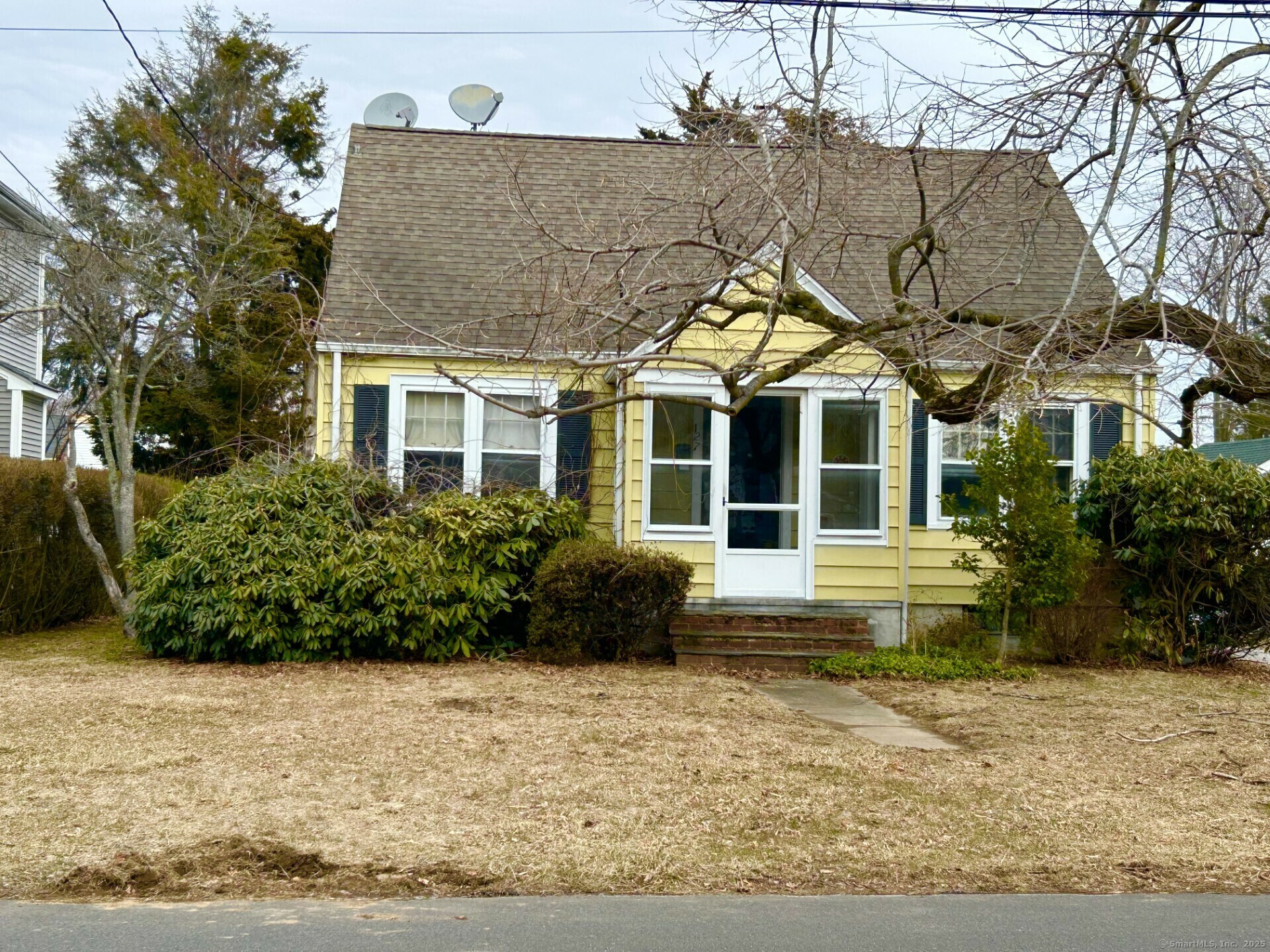 Property Photo: 127 Paul Place CT 06824