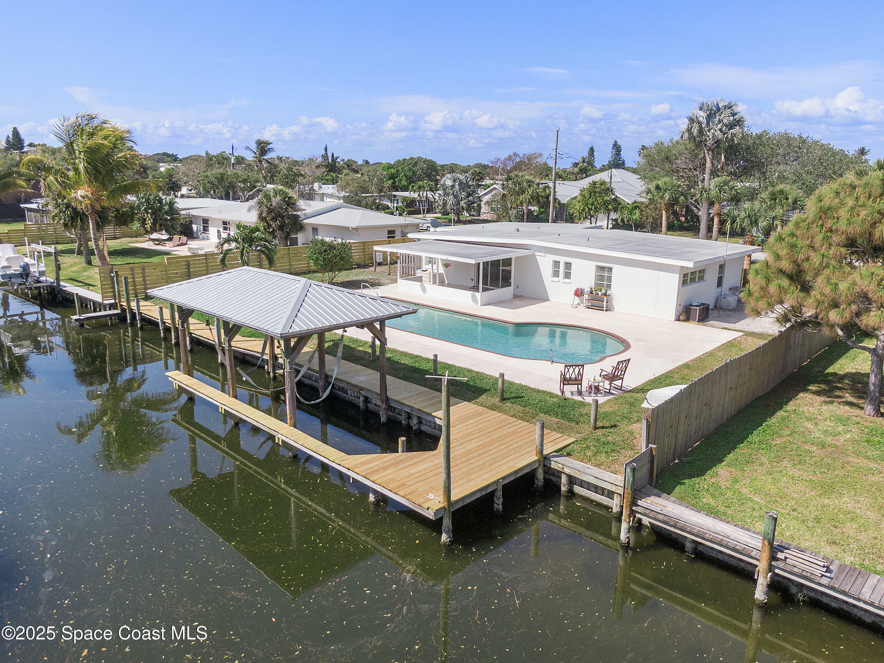 Property Photo: 112 Sunset Drive FL 32931