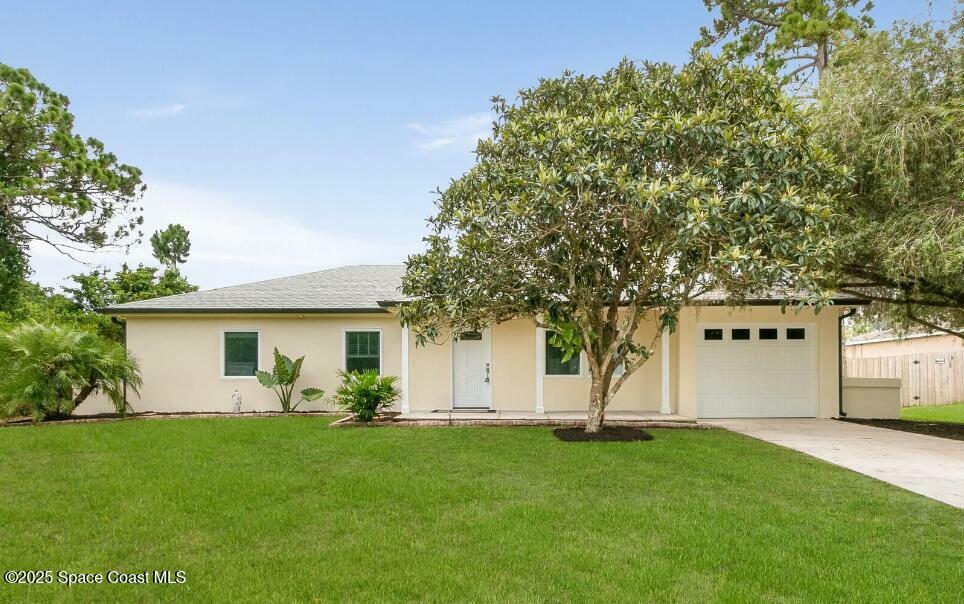 Property Photo:  1382 Sagbloom Street SE  FL 32909 