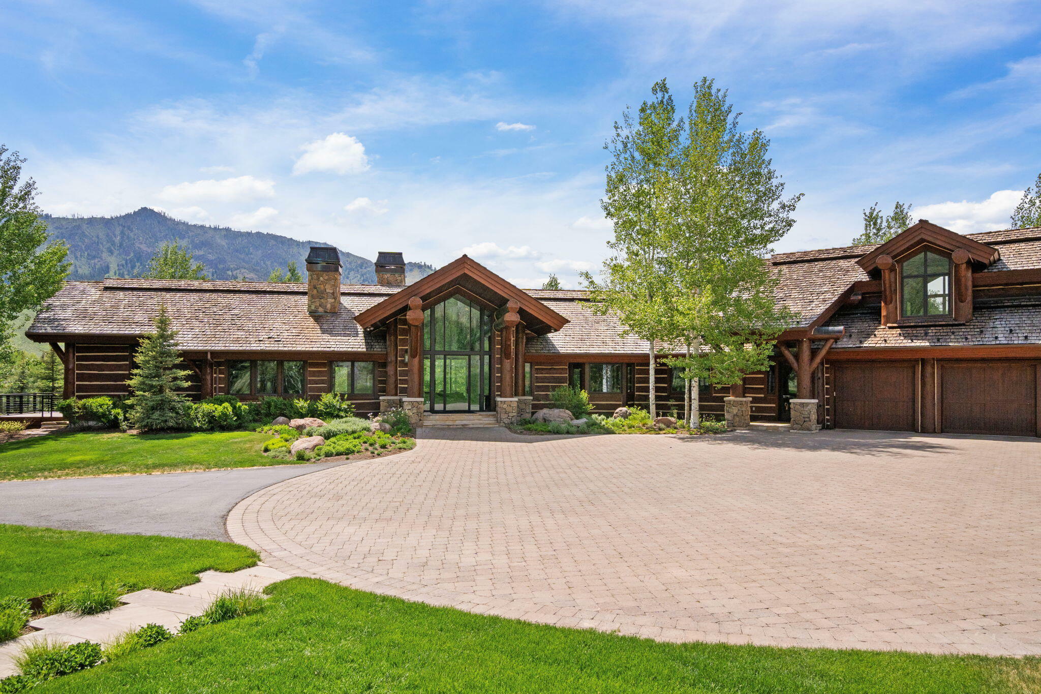 Property Photo:  161 Stonegate Cir  ID 83340 