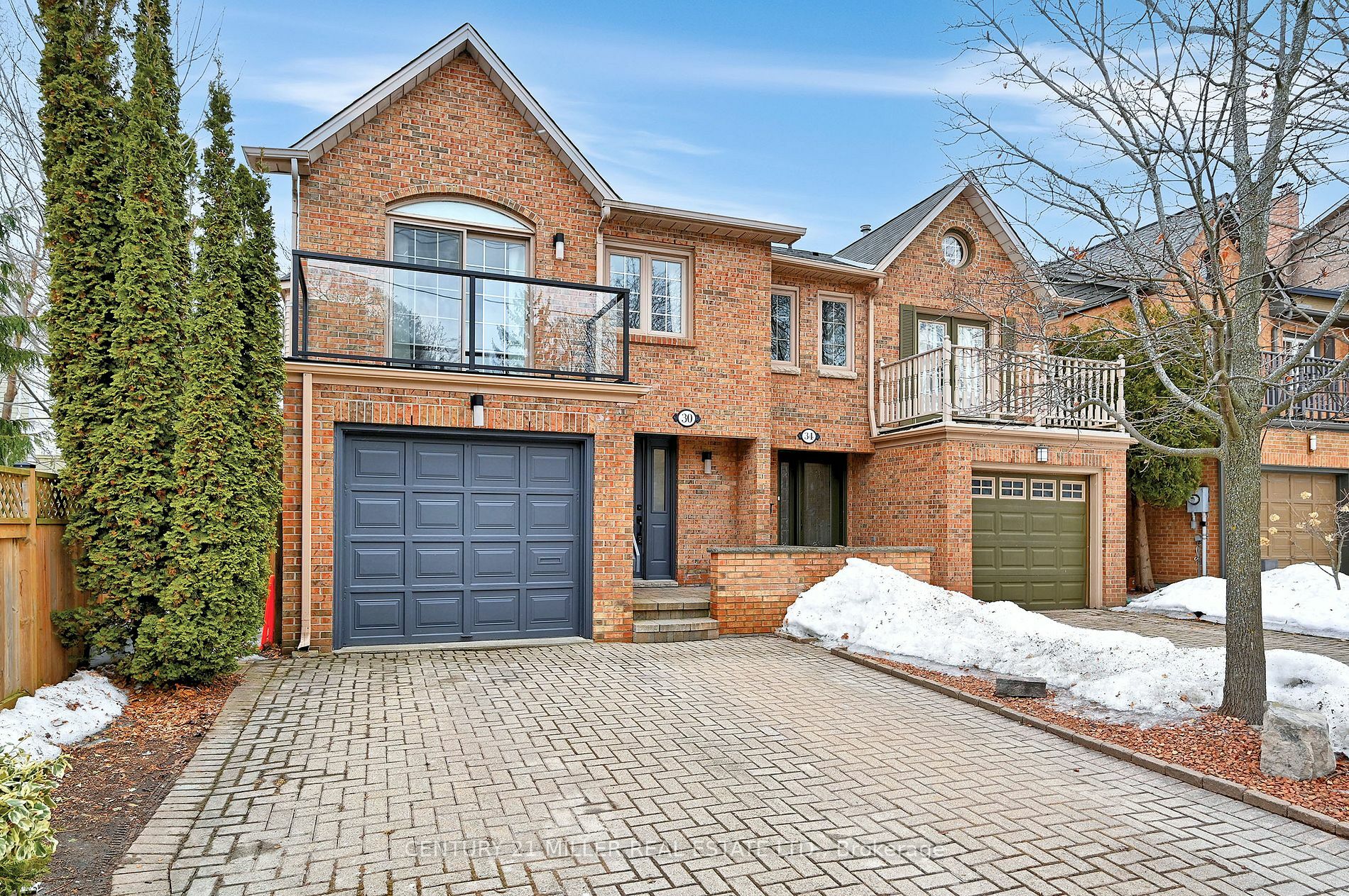 30 Nelson St  Oakville ON L6L 3H6 photo