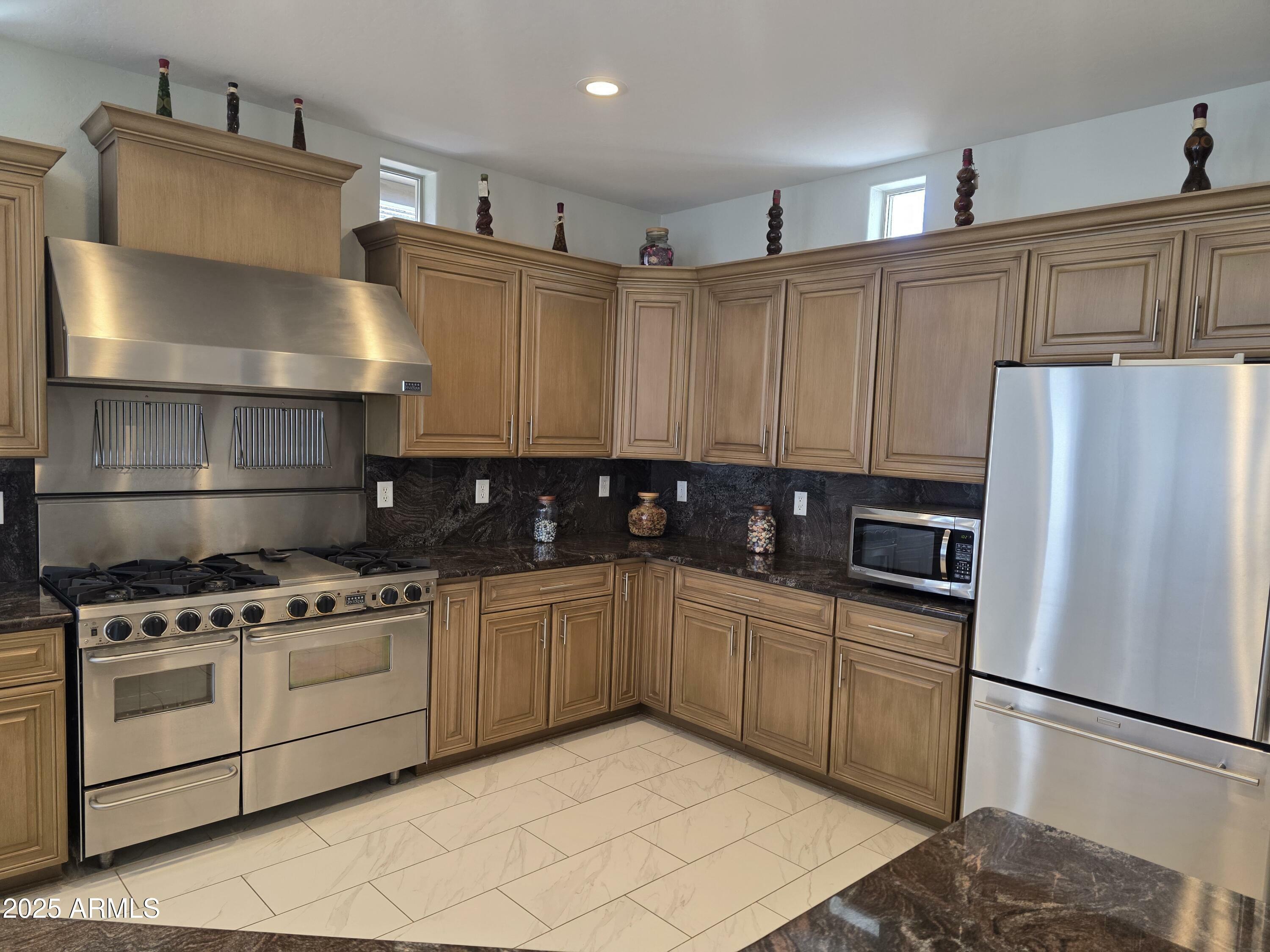 Property Photo: 35317 N 31st Drive AZ 85086