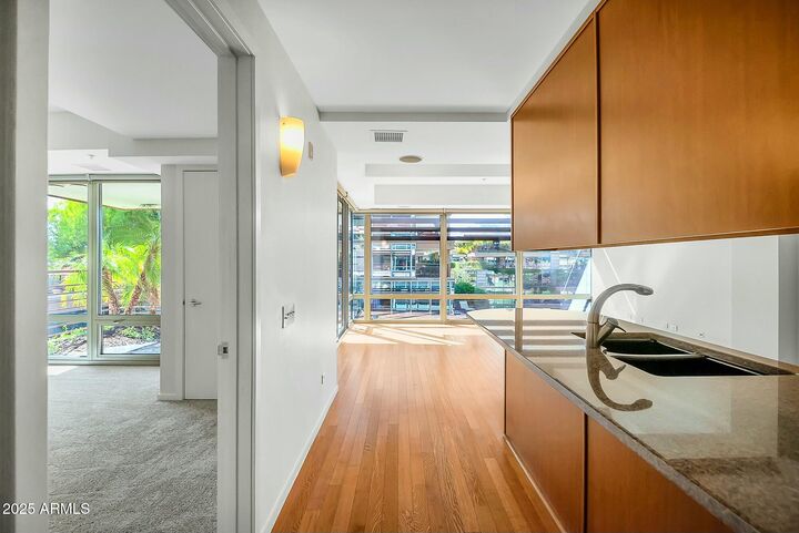 Property Photo:  7137 E Rancho Vista Drive 6009  AZ 85251 