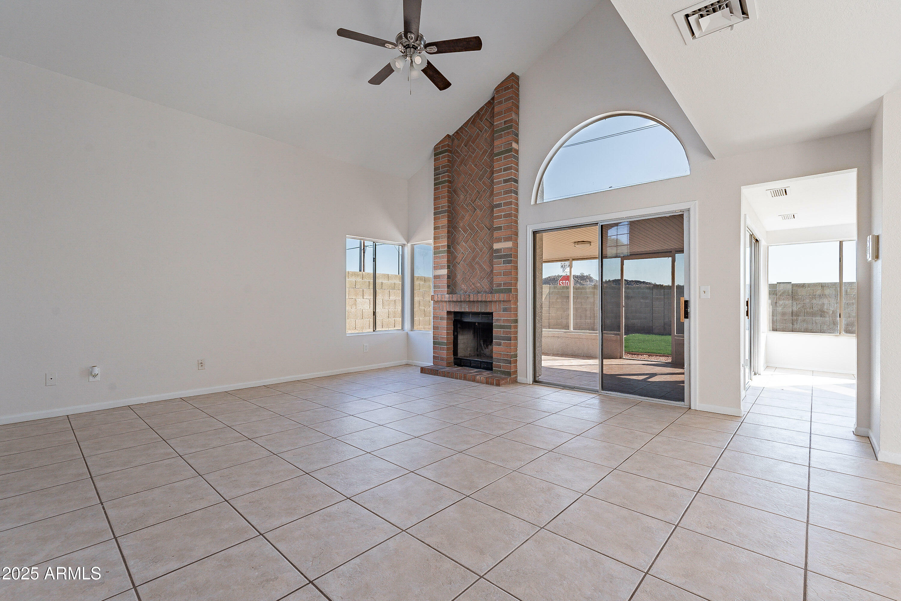 Property Photo: 19437 N 43rd Drive AZ 85308