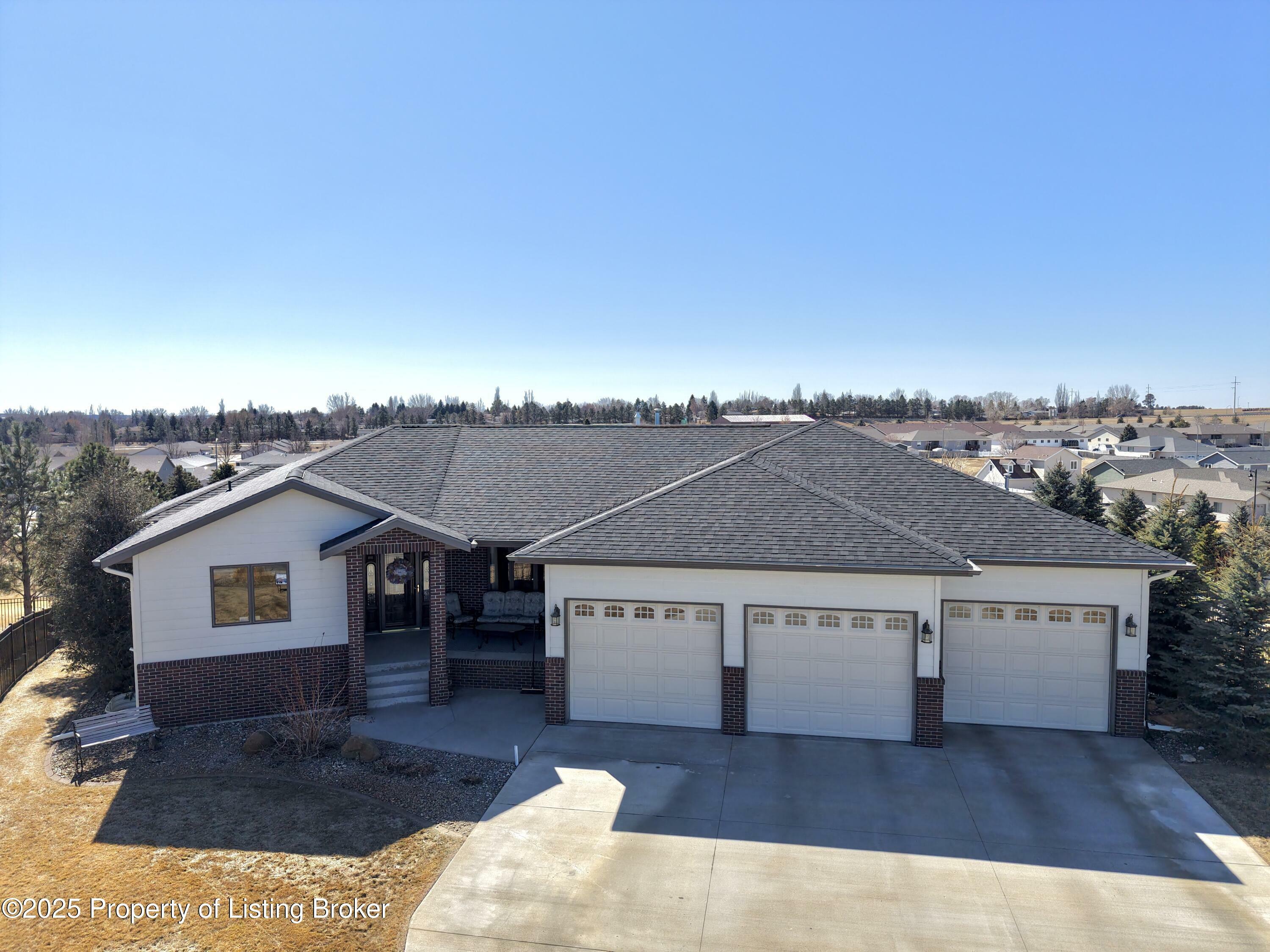 Property Photo: 1570 Prairie Creek Road ND 58601