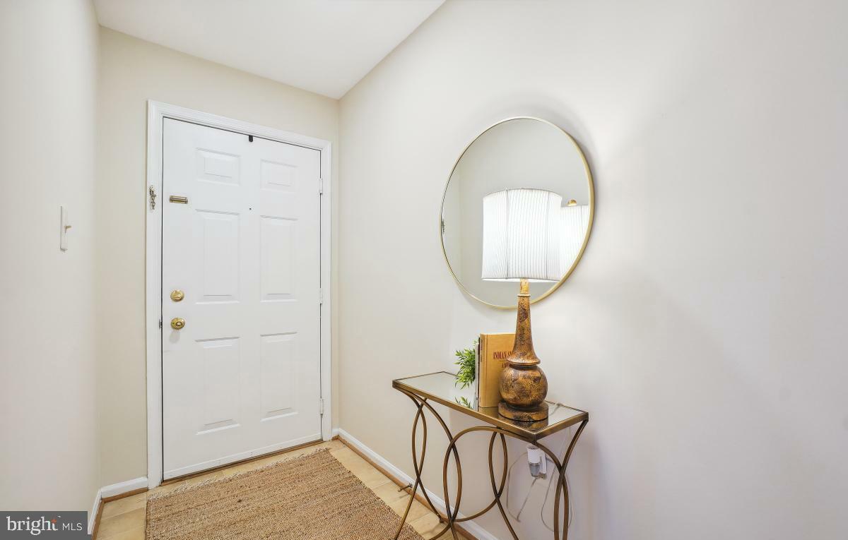 Property Photo:  9574 Jayhawk Terrace 204  VA 20110 