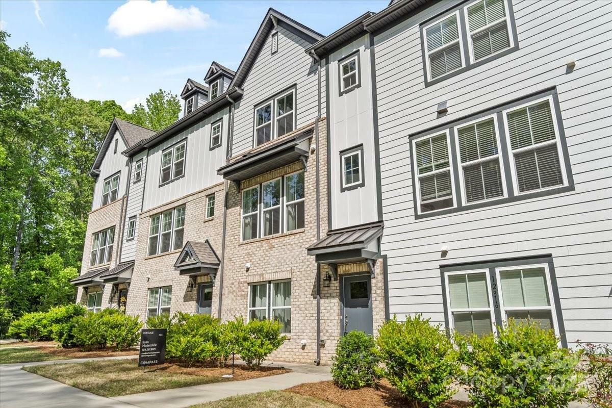 12312 Landry Renee Place 35  Charlotte NC 28277 photo