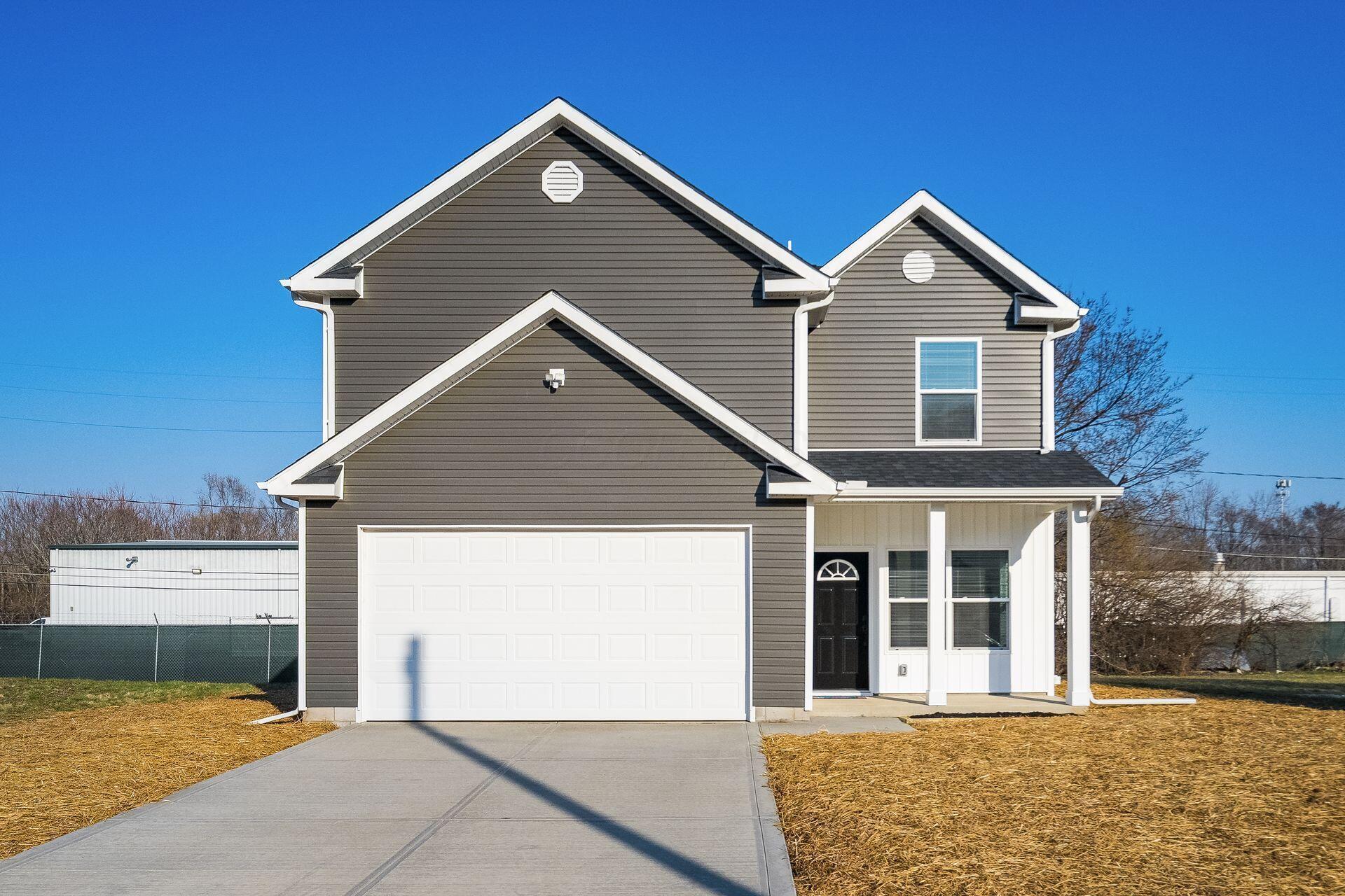 Property Photo: 592 Rhoads Avenue OH 43205