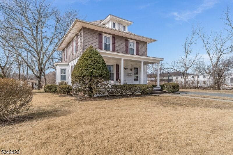 Property Photo:  310 Franklin St  NJ 07840 