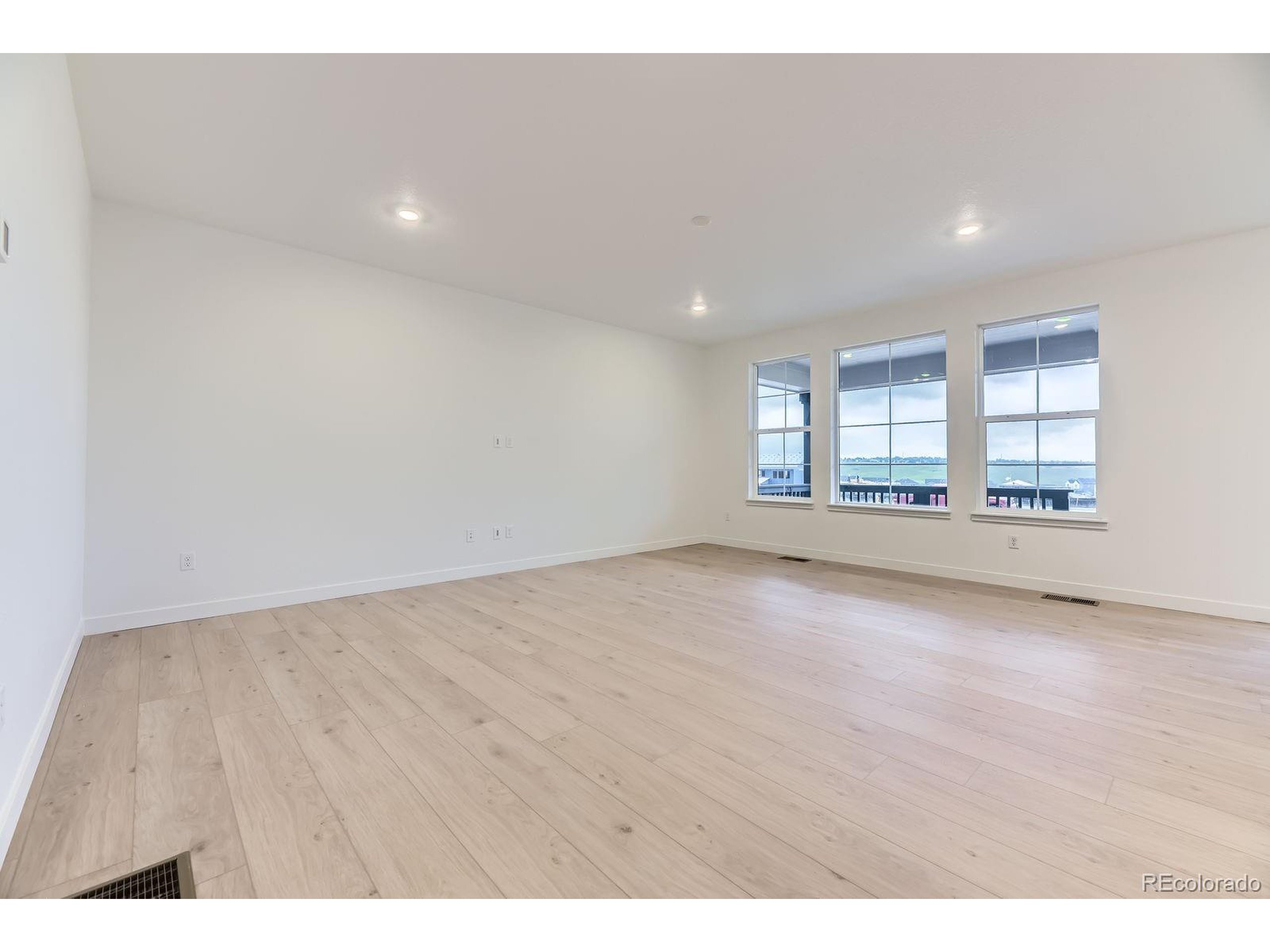 Property Photo: 7440 S Yank Ct CO 80127