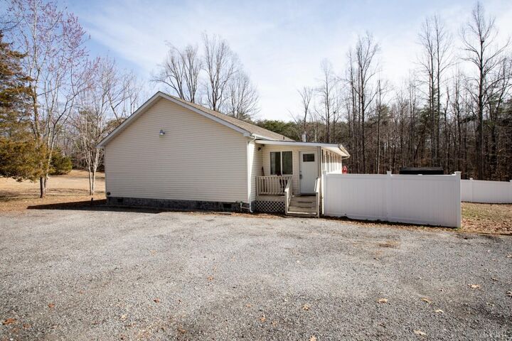 Property Photo: 3251 Bethlehem Rd VA 23923