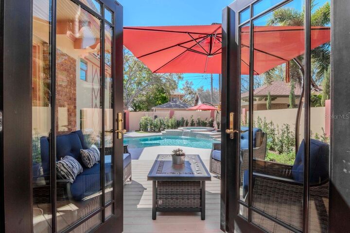 Property Photo: 116 14th Avenue NE FL 33701