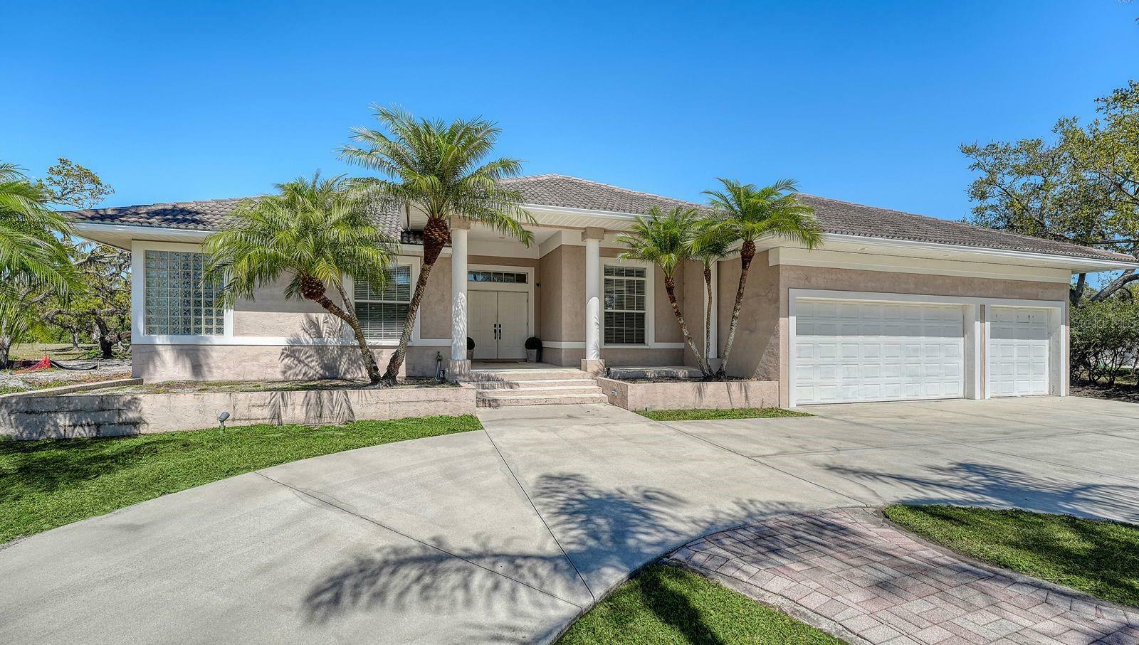 Property Photo:  1030 Bahia Vista Court  FL 34232 