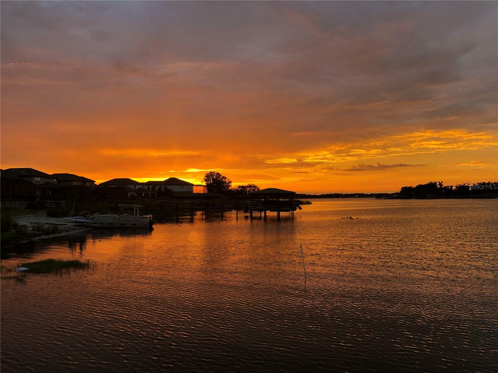 Property Photo: 16629 Broadwater Avenue FL 34787