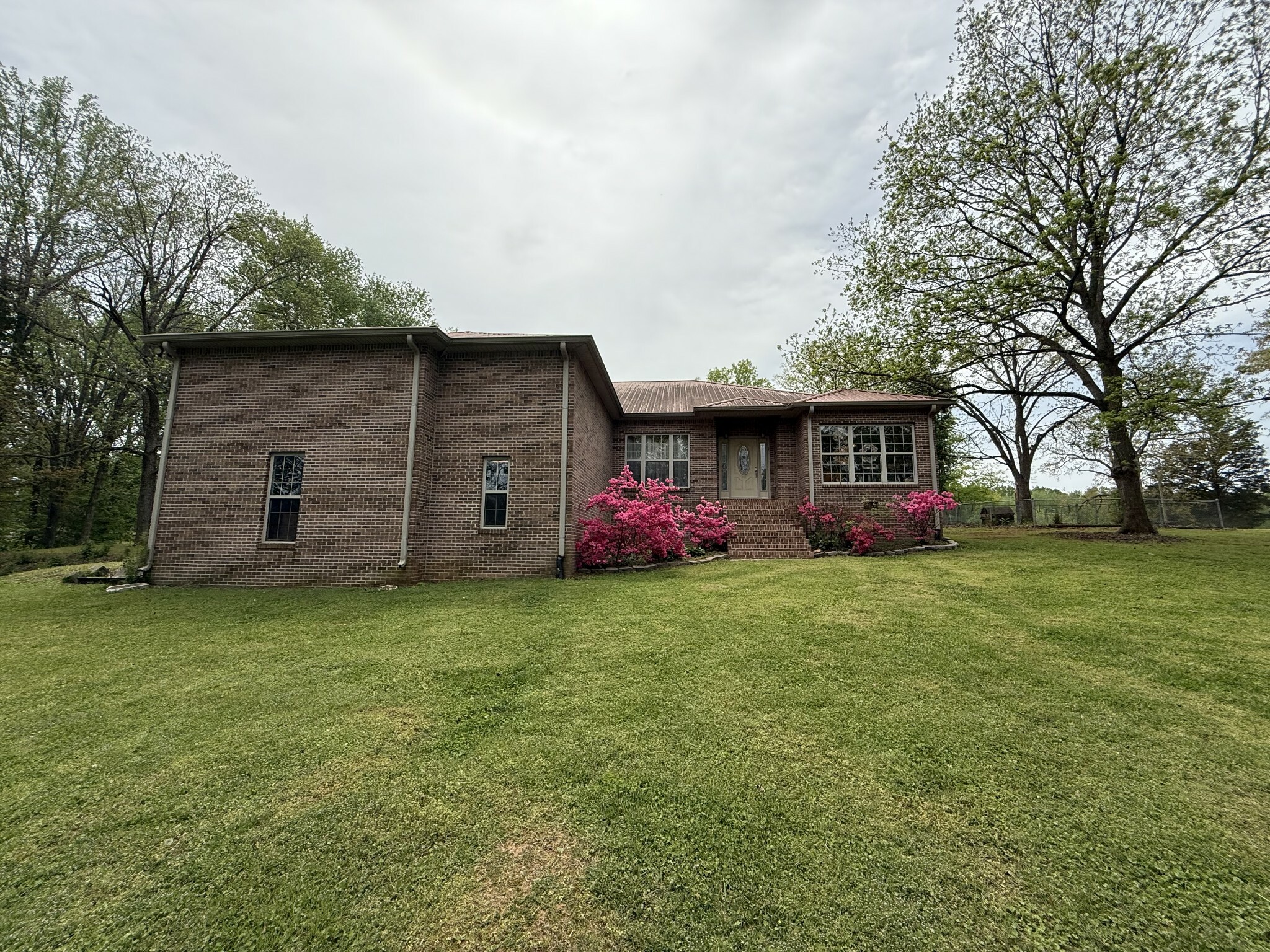 Property Photo: 3207 Old Tullahoma Rd TN 37398