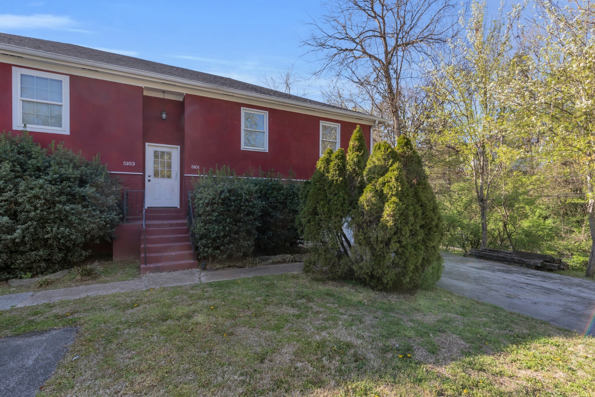 Property Photo: 5101 Whitaker Dr TN 37211