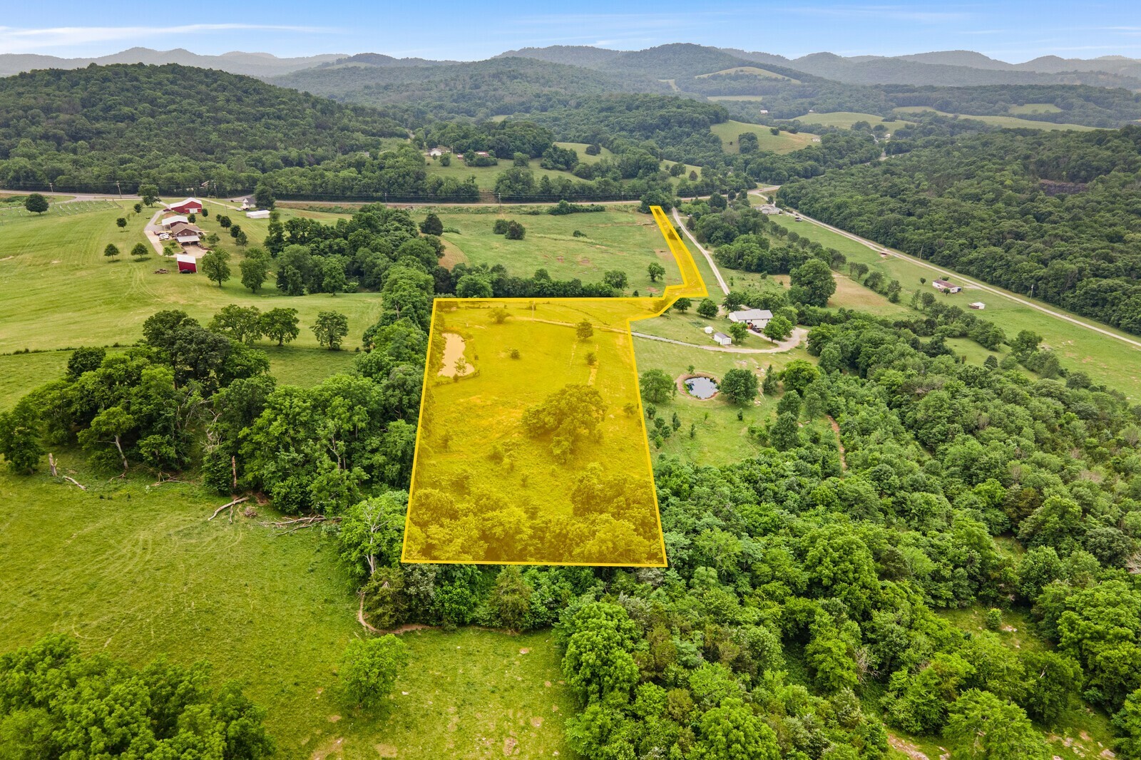 Property Photo: 11561B Sparta Pike TN 37184