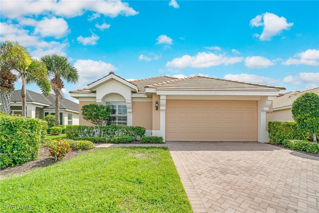 Property Photo:  2492 Hopefield Court  FL 33991 