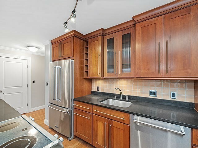 Property Photo:  60 Longwood Ave. 301  MA 02446 