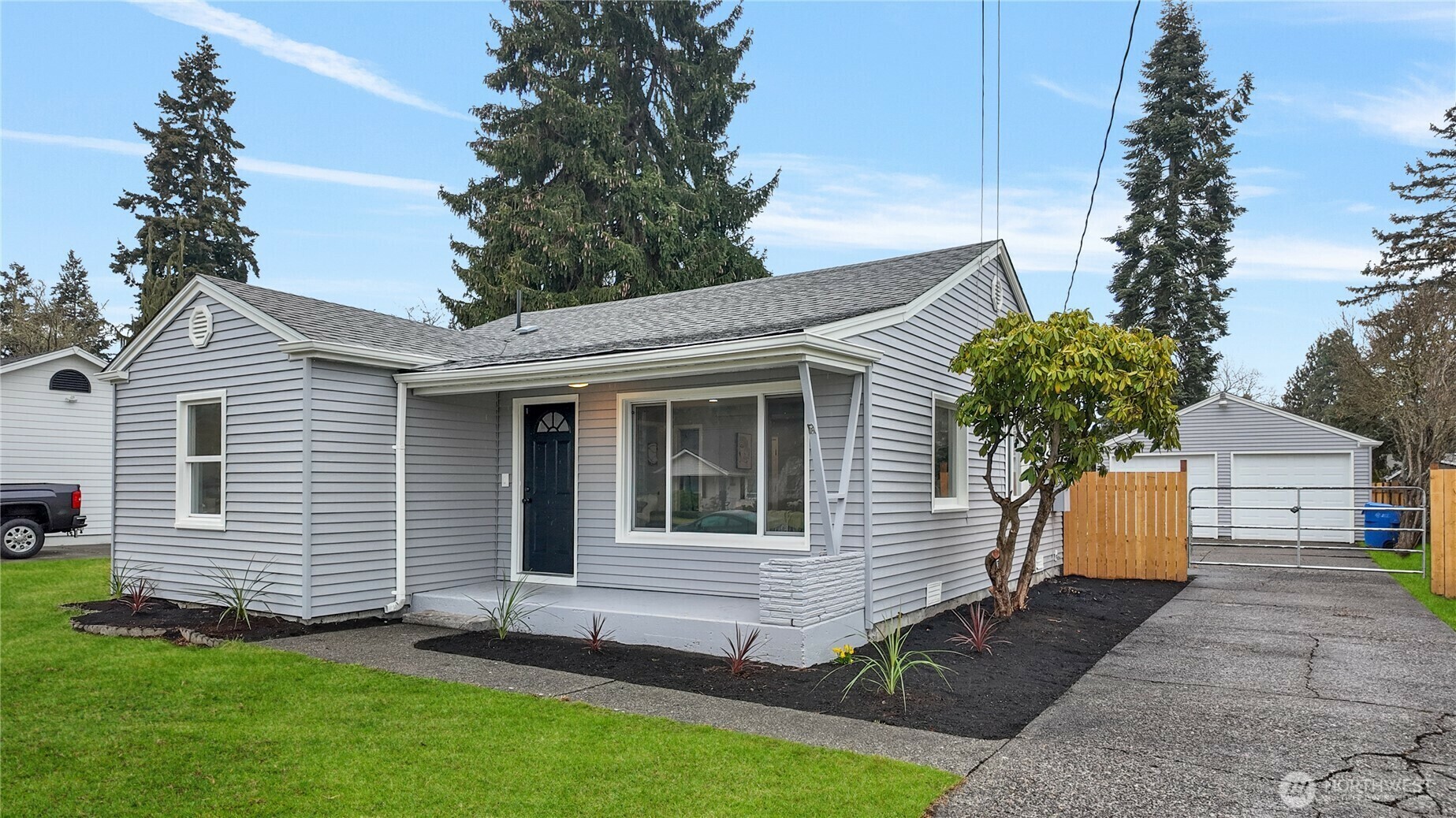 Property Photo: 1705 7th Ave SW WA 98371