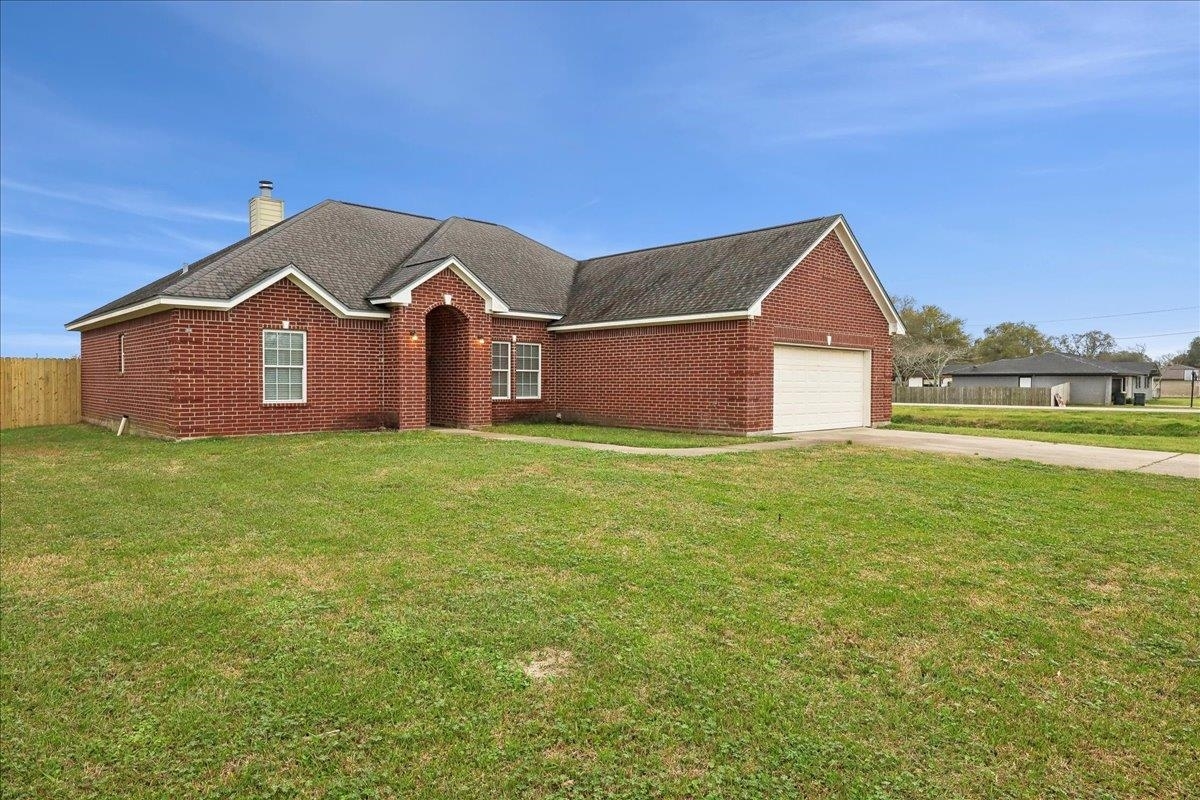 Property Photo:  500 Larry Ward  TX 77611 
