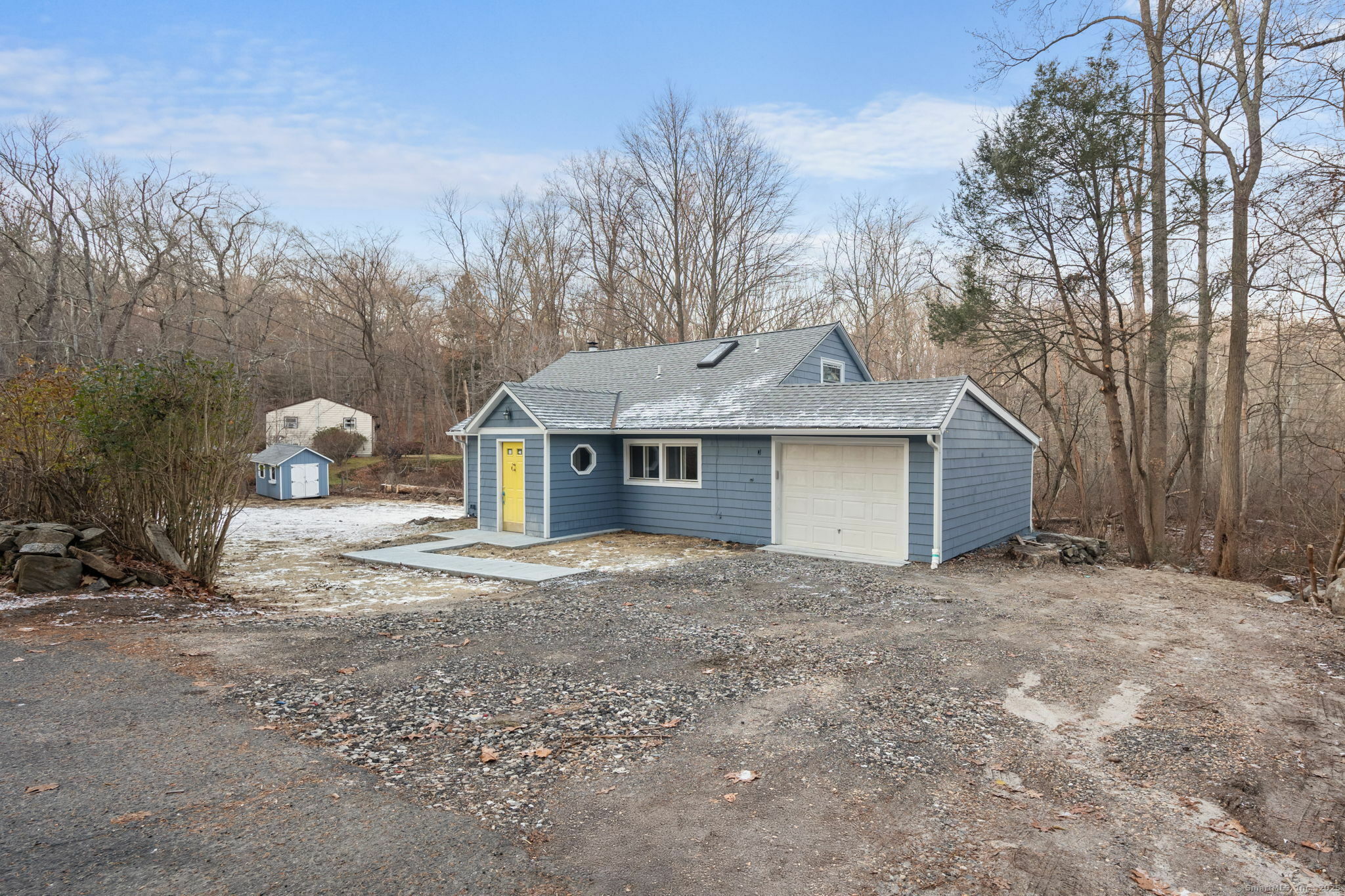 Property Photo:  201 Middle River Road  CT 06811 