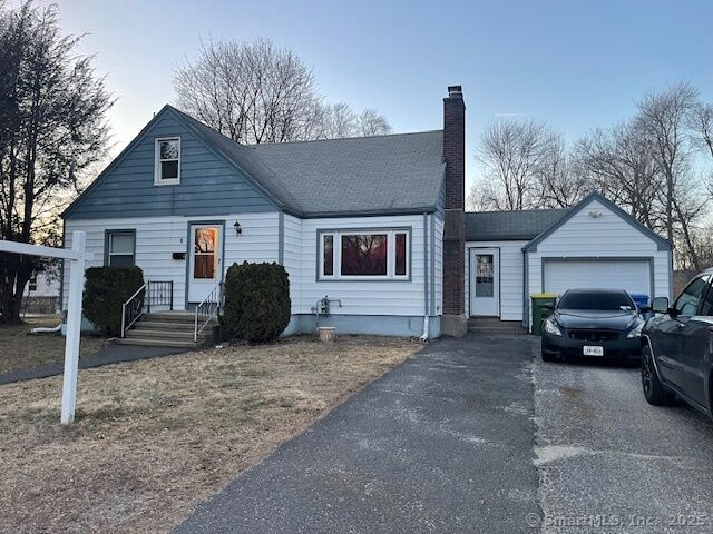 Property Photo: 9 Sunfield Circle CT 06708