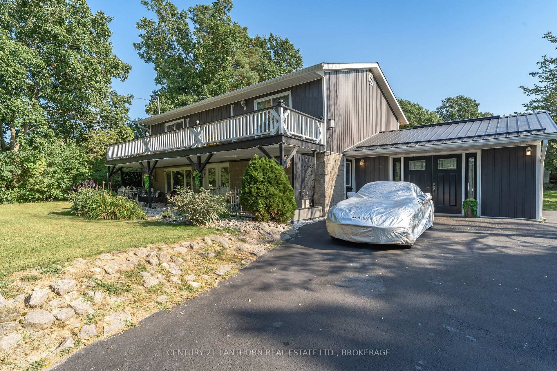 Photo de la propriété: 11807 Loyalist Parkway ON K0K 2T0