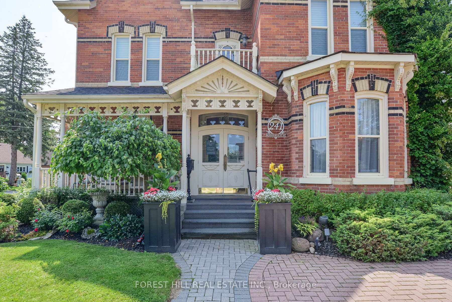 241 Mississaga Street W  Orillia ON L3V 3B7 photo