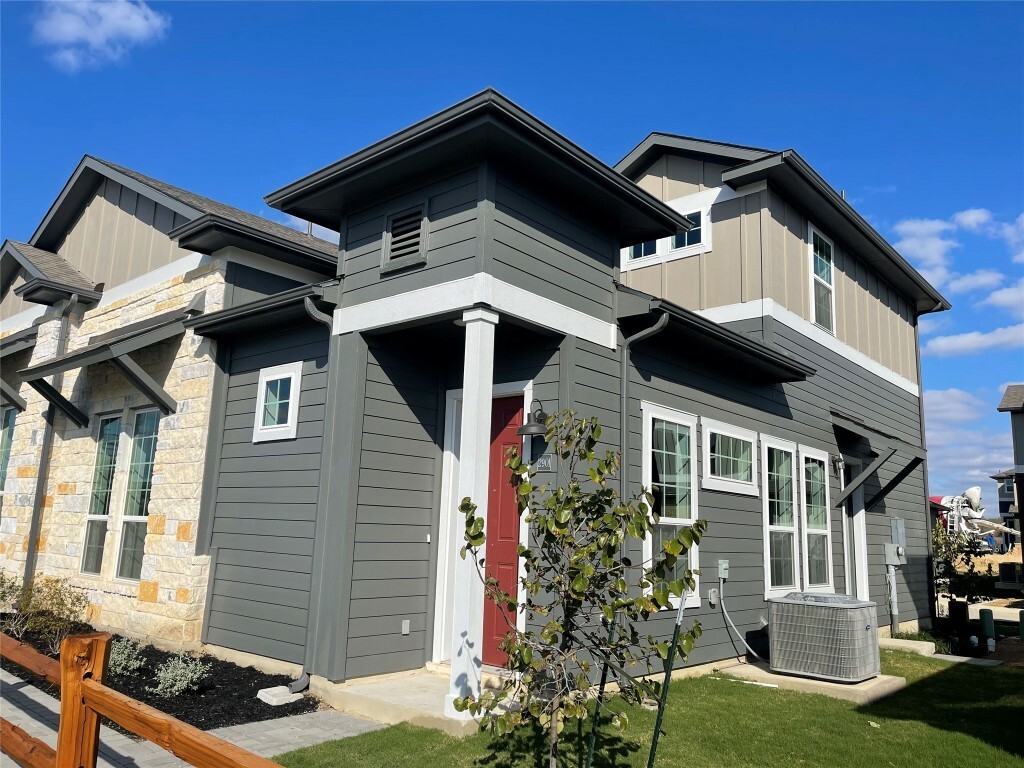 Property Photo: 1015 Vista View Drive 3002 TX 78626