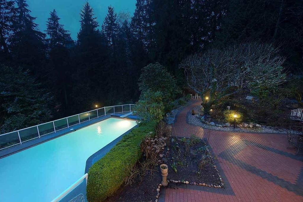 Property Photo: 440 Newlands Road BC V7T 1W1