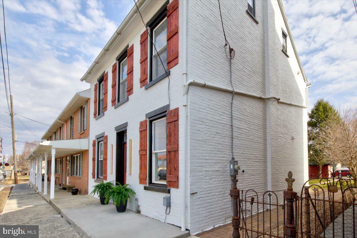 Property Photo: 10 S Kemp Street PA 19536