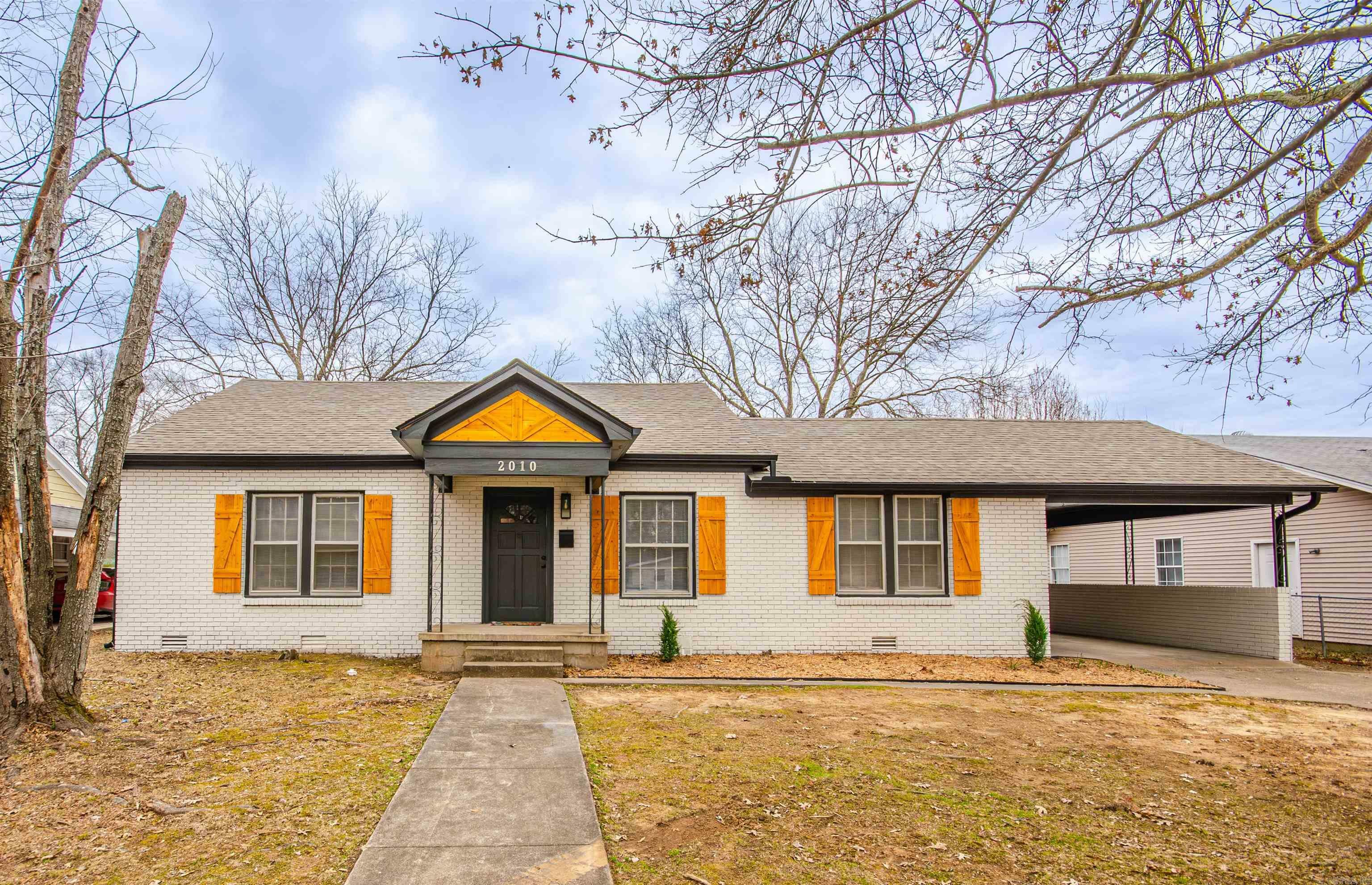 Property Photo: 2010 Hairston St AR 72034